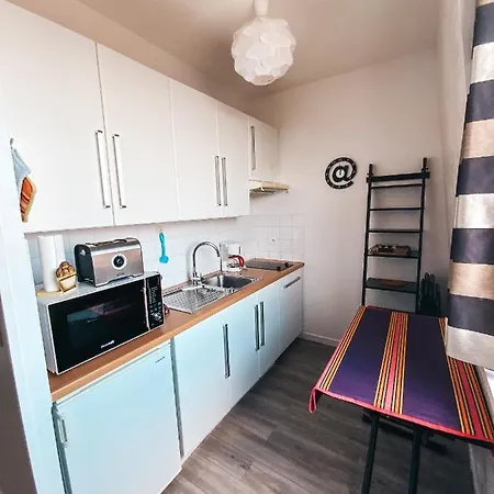 Zerua Studio Centre Apartment *